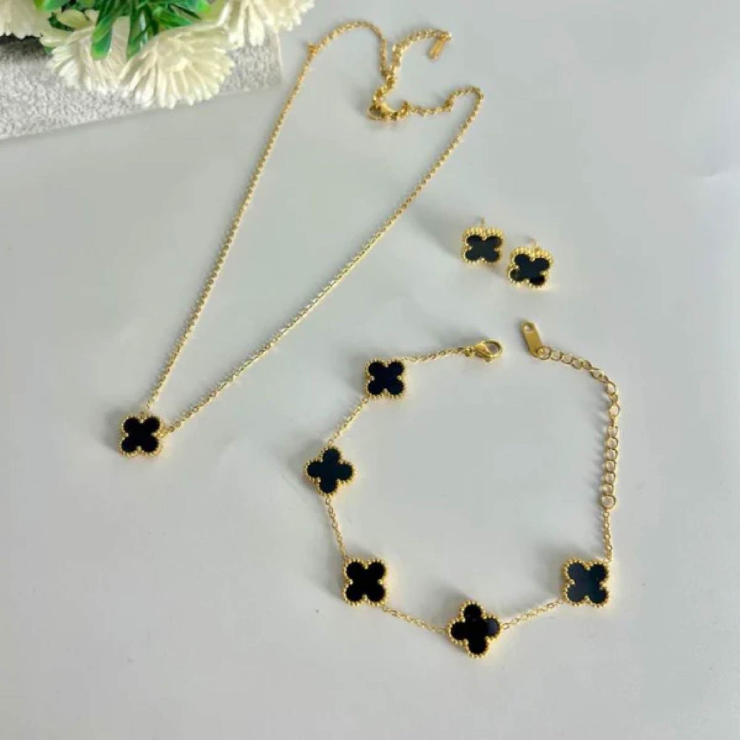 Stainless Steel Clover Set